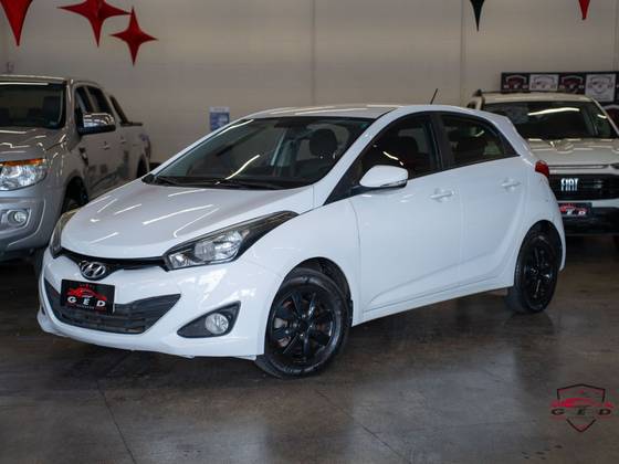 HYUNDAI HB20S 1.6 COMFORT PLUS 16V FLEX 4P MANUAL